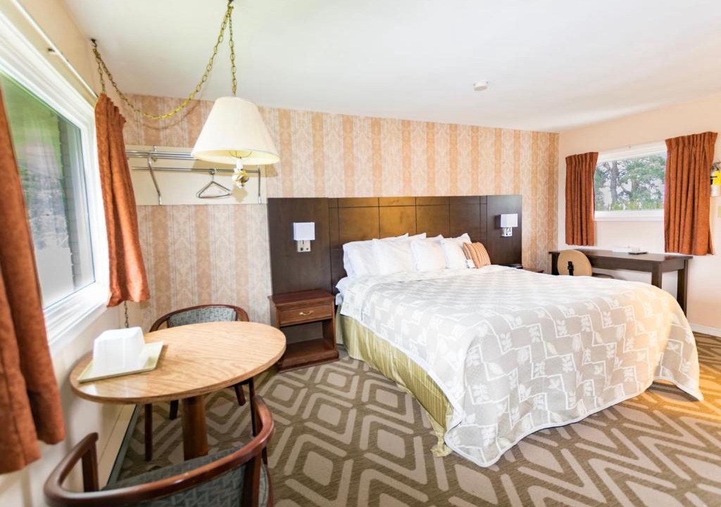 Kingston Hotel | Countryside Inn