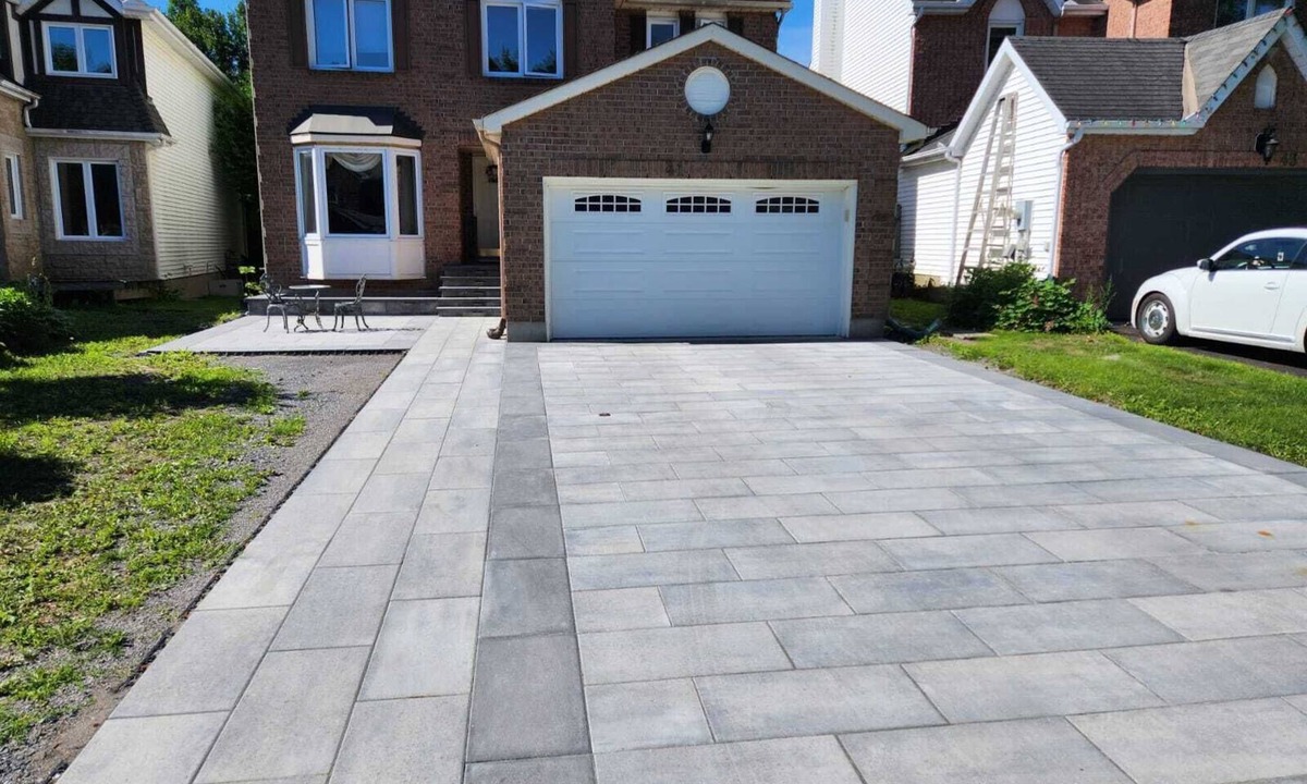 South March House | Cozy Basement Space in Kanata North