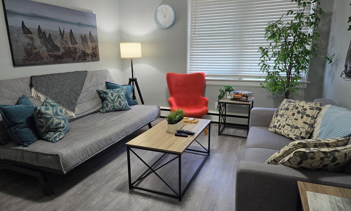 Algoma District Apartment | Cozy & Comfy 1 Bedroom Apartment Downtown Sault, ON