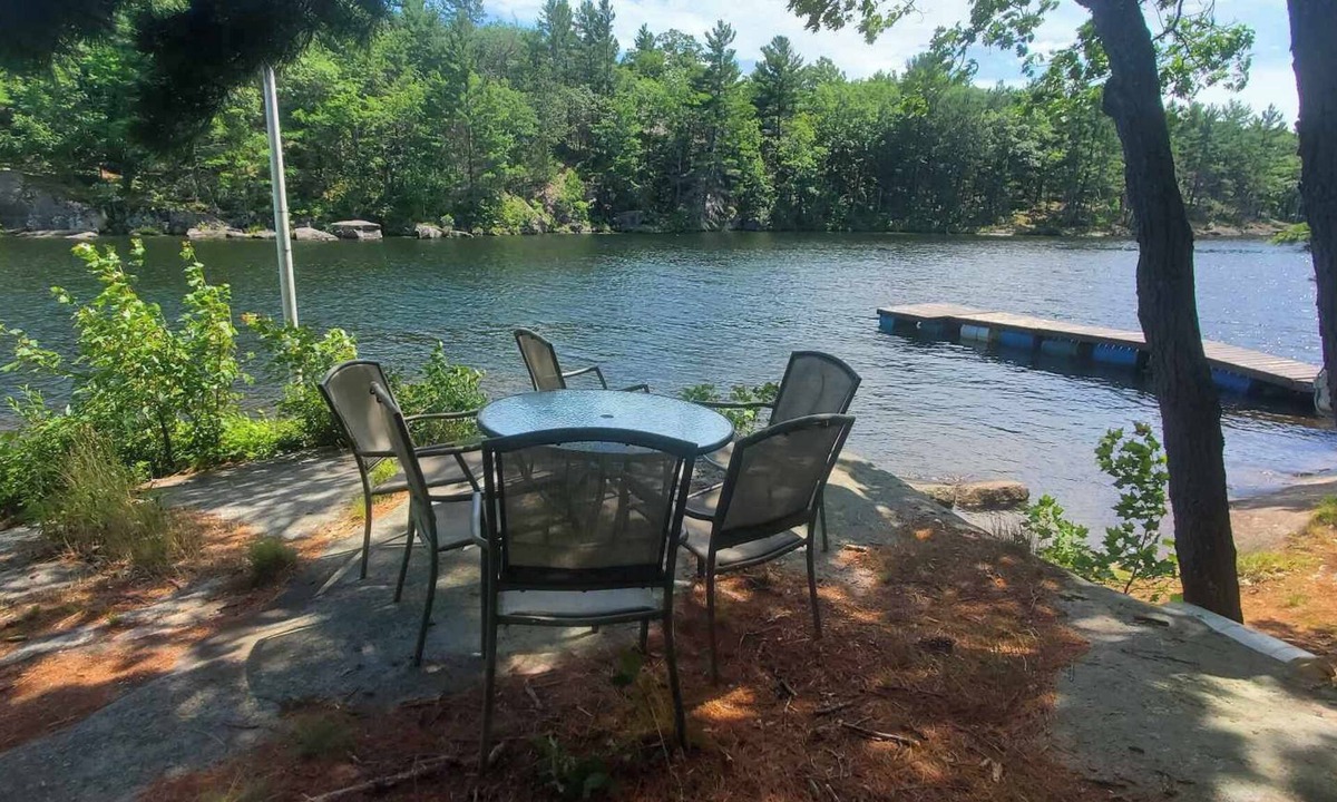 Havelock-Belmont-Methuen Cabin | Cozy Lakeside Cabin on Kasshabog Lake, Pets Welcome!