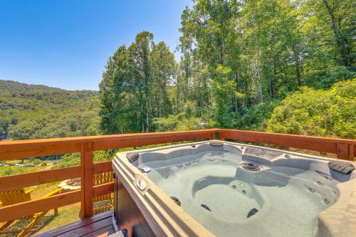 Leicester House | Deck & Fire Pit! Mtn Escape, 12 Mi to Asheville