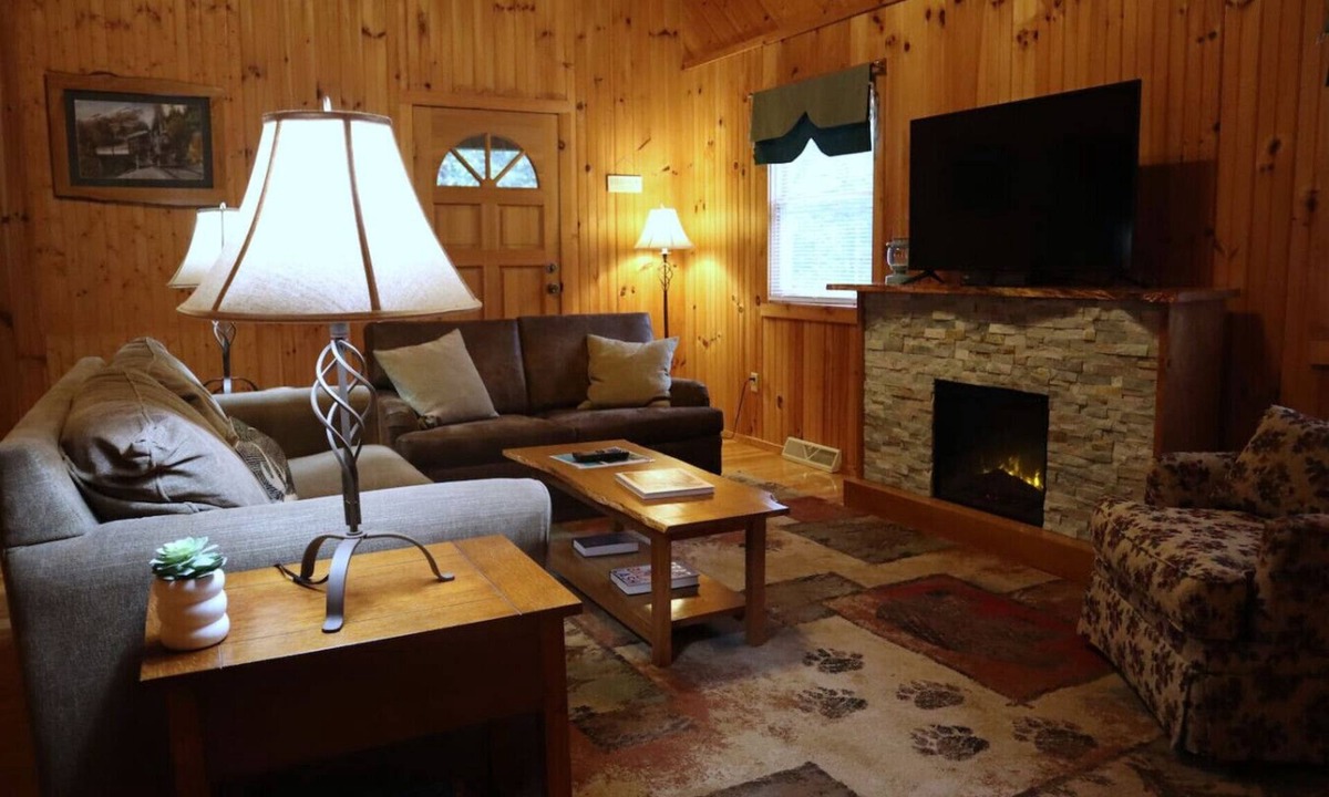 Lynn Garden Cabin | Deer Meadow-Devil`s Bathtub/Natural Tunnel