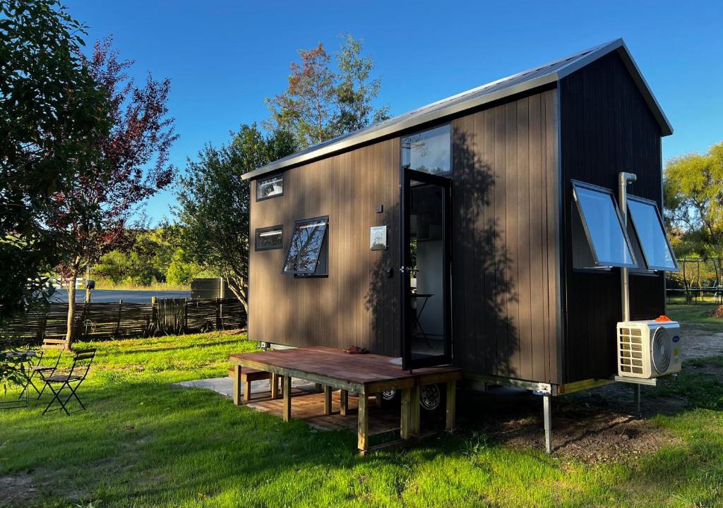 Ngatimoti House | Dove Creek Tiny House