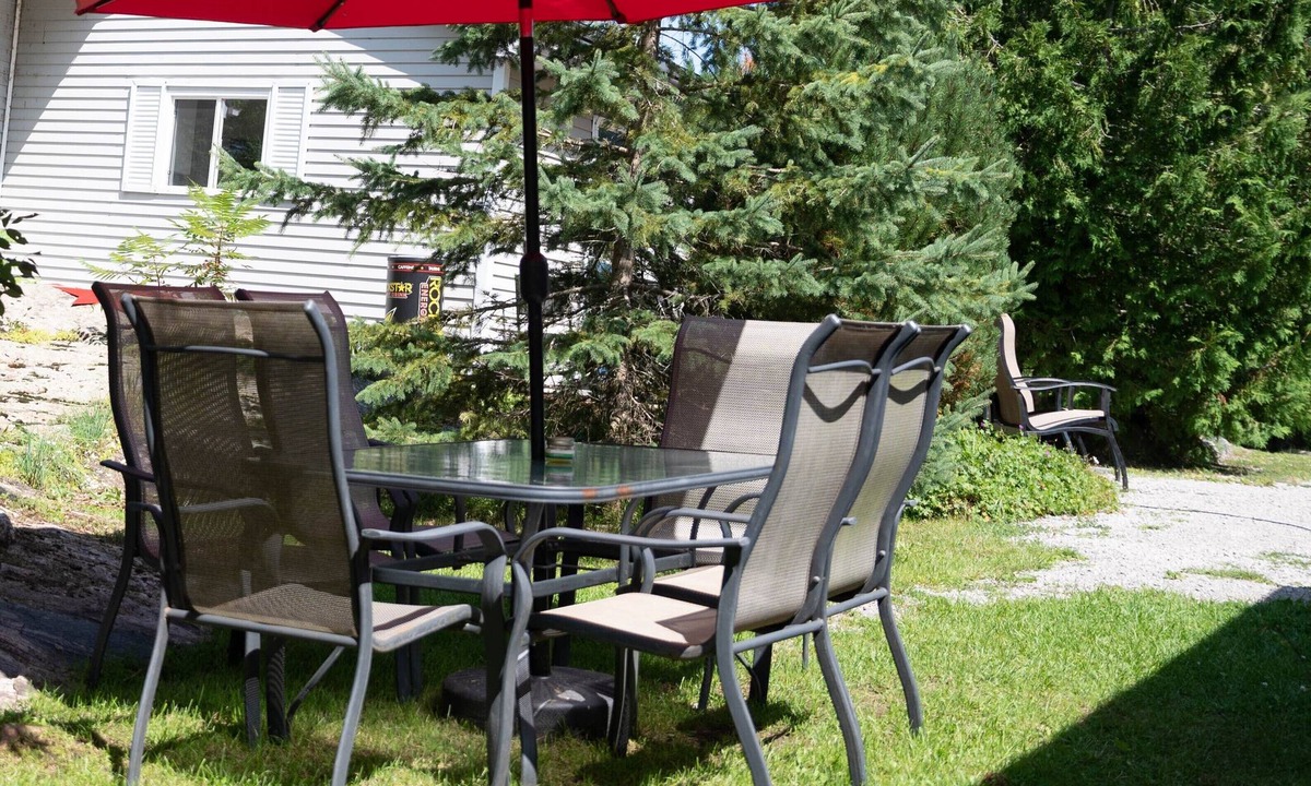 Georgian Bay House | Down by the Bay