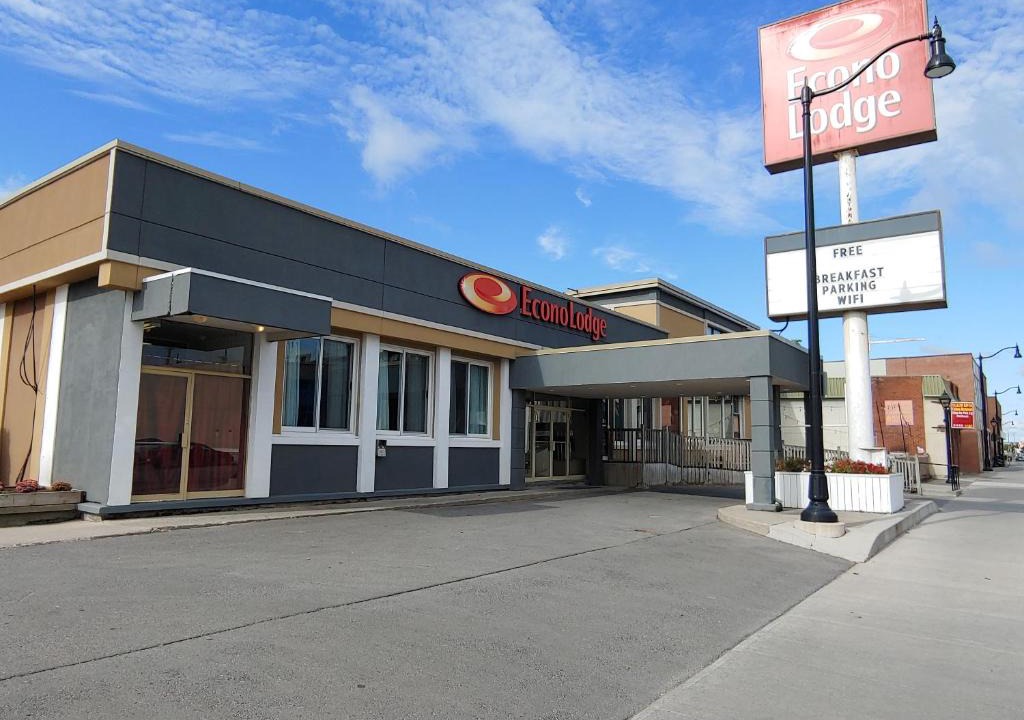Sunnyside Cabin | Econo Lodge City Centre
