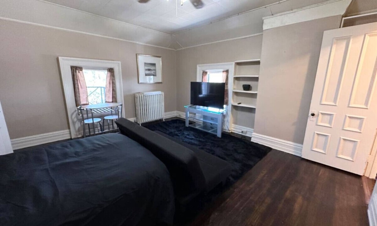 Bay City Apartment | Efficient Studio Apt #8 Centrally Located Downtown