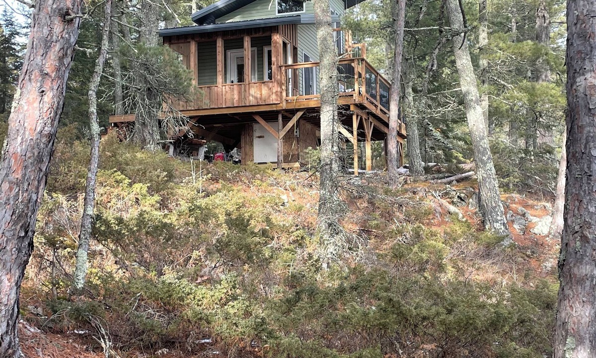 Kenora Cabin | Extremely private remote get away, nestled in the pine trees on pristine lake