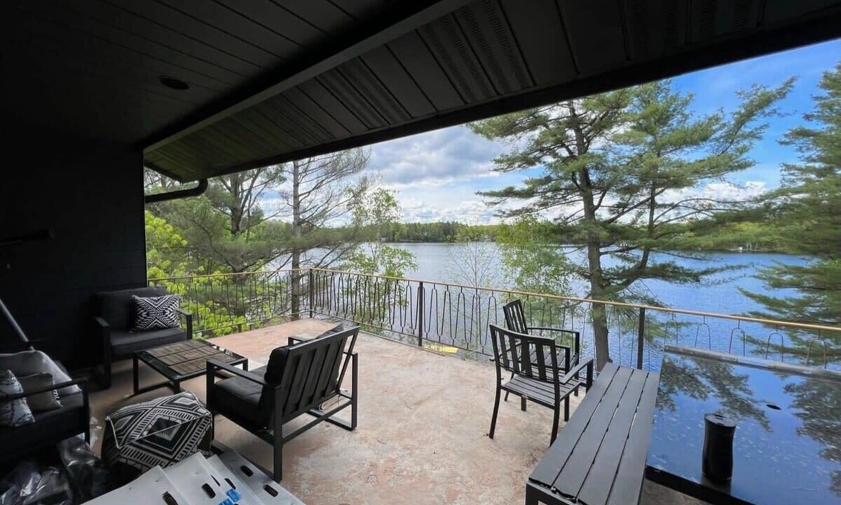 Georgian Bay House | Family Tides On Six Mile Lake