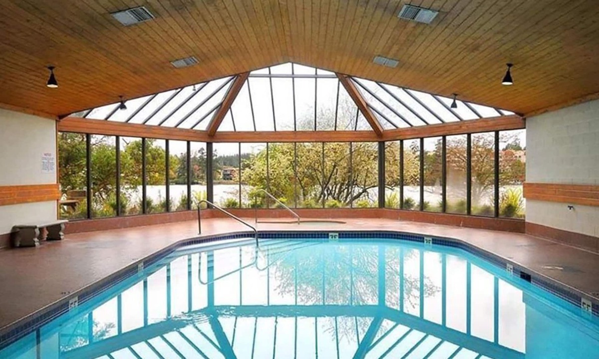 Gorge -Tillicum Area Condo | Fantastic Waterfront Condo On The Gorge Waterway