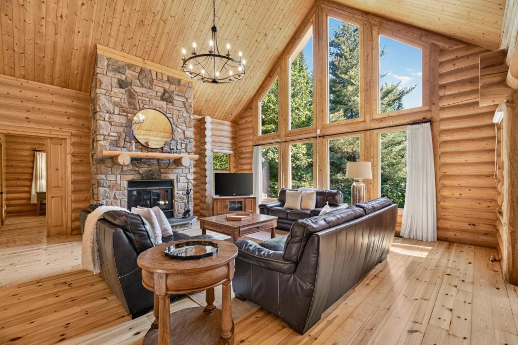 Fiddler Lake Resort Ski Chalet | Fiddler Lake Resort - Deer 47