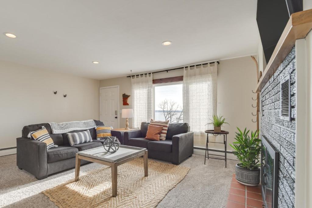 Detroit Lakes Apartment | Fire Pit, Waterfront and Boat Dock Detroit Lake Gem