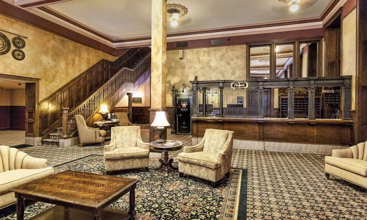 East Hillside Hotel | Fitger's Inn