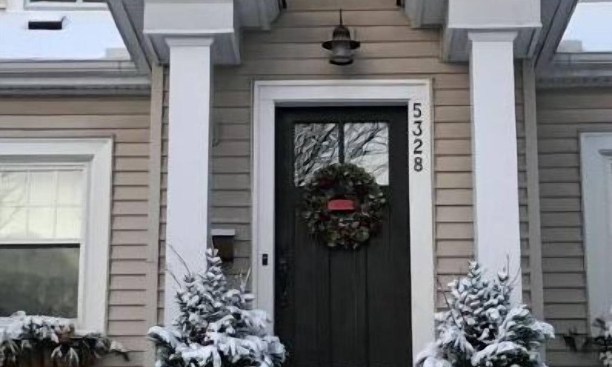 Fulton House | Fulton Retreat - Downtown Minneapolis - 50th and France!