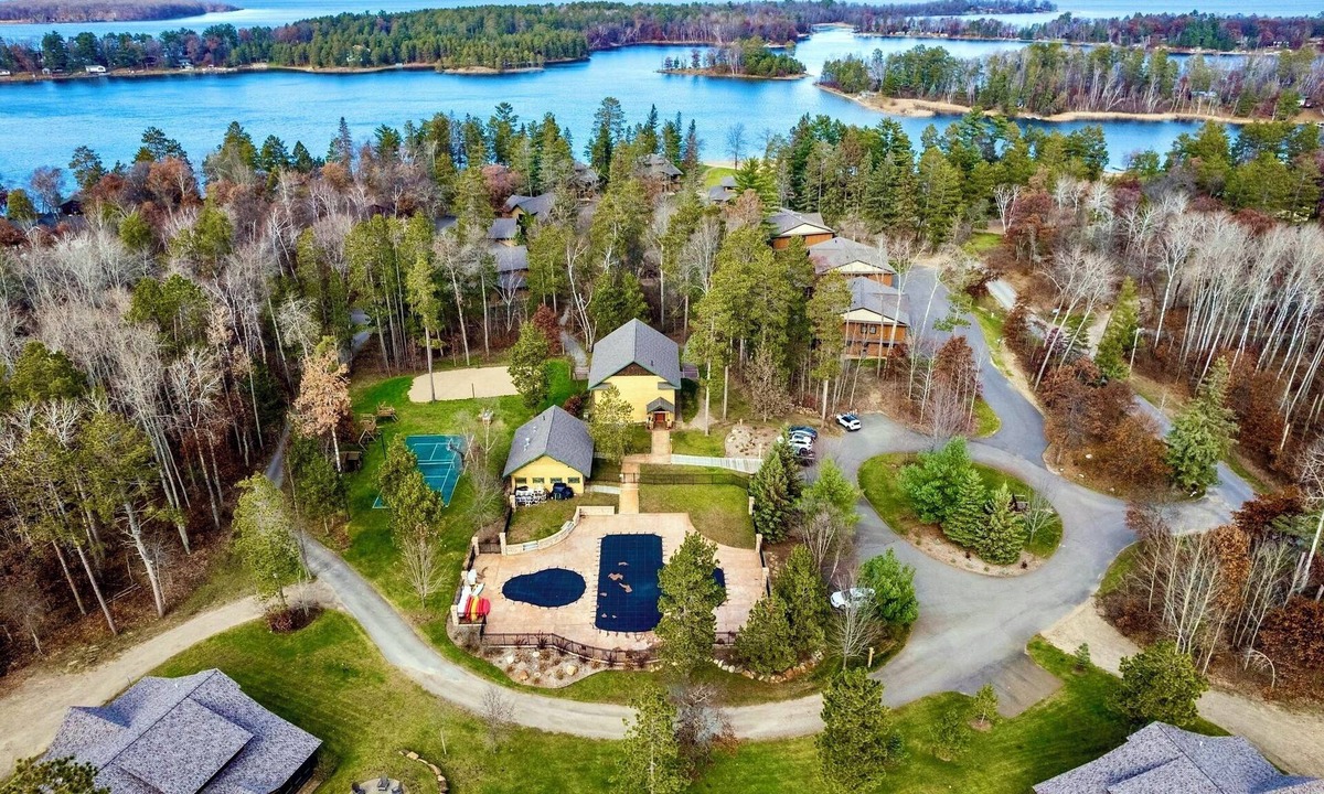 Pequot Lakes Resort | Gardenview Home w/Dock on the Whitefish Chain, Outdoor Pool, Pickleball & More