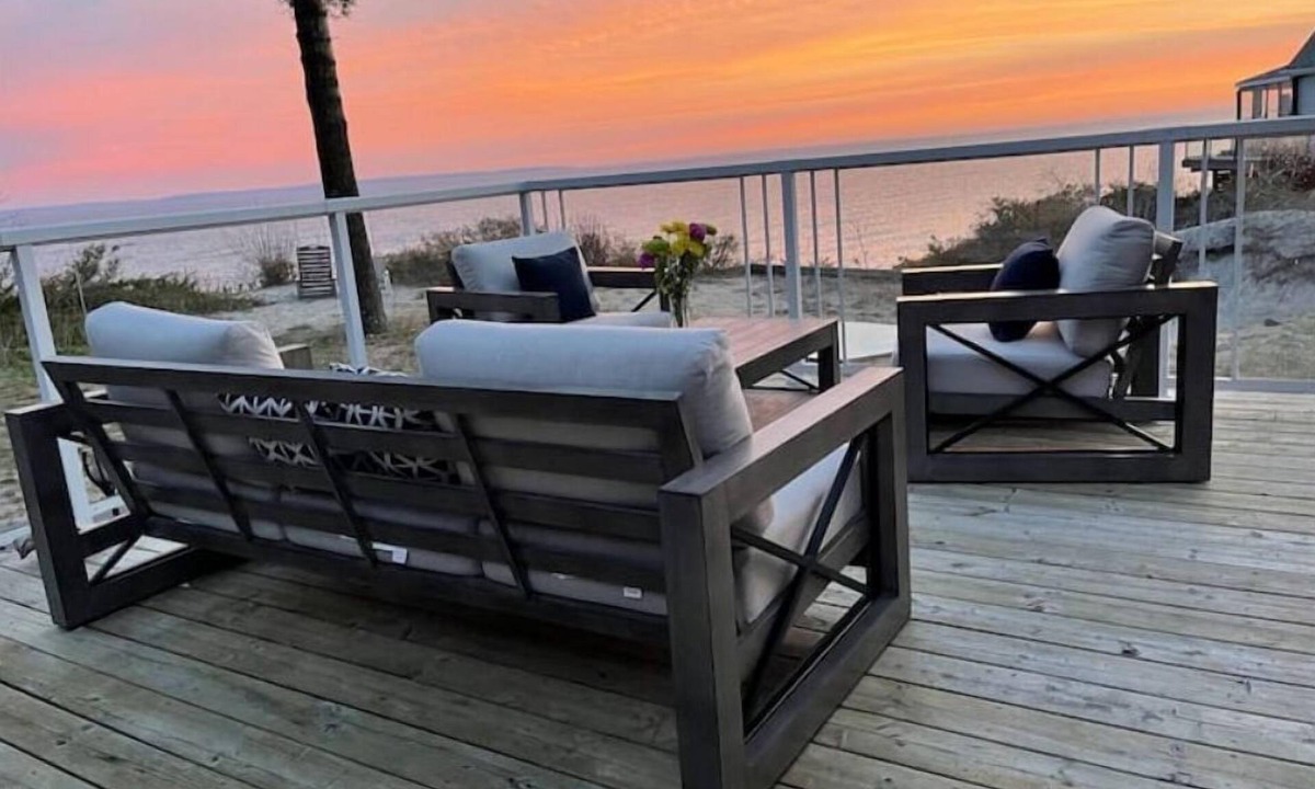 Tiny Cottage | Georgian Bay Beach Club 9 Beachfront Paradise & Heated Saltwater Pool