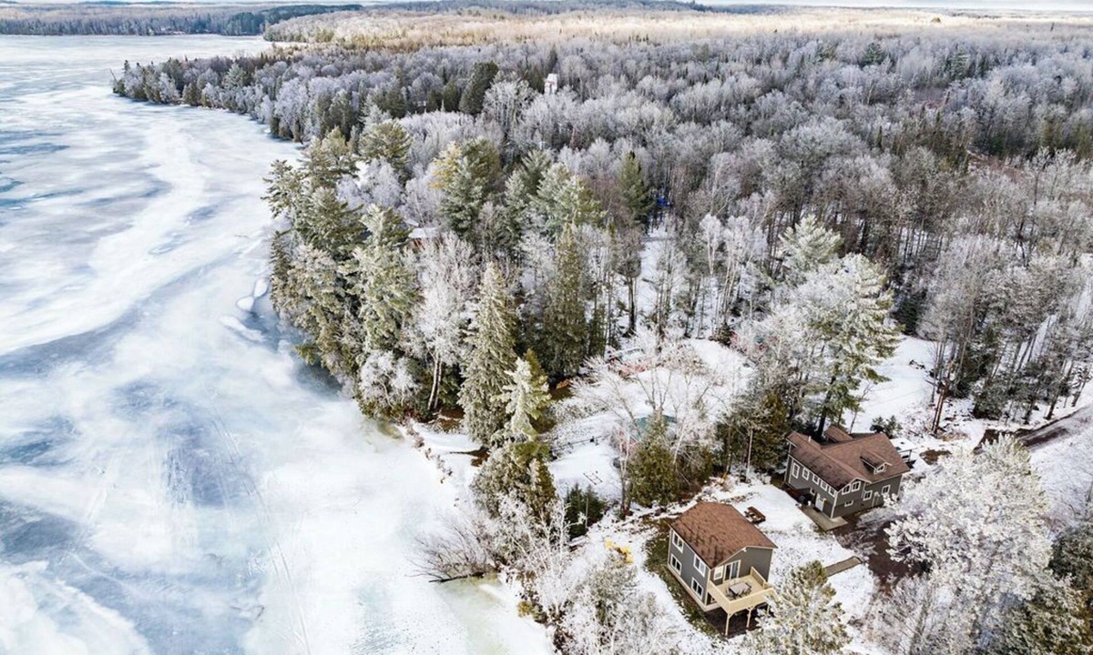 Saginaw Cabin | Grand Lake Getaway | Lake Front | Custom Sauna | 2 Cabins | Sleeps 12