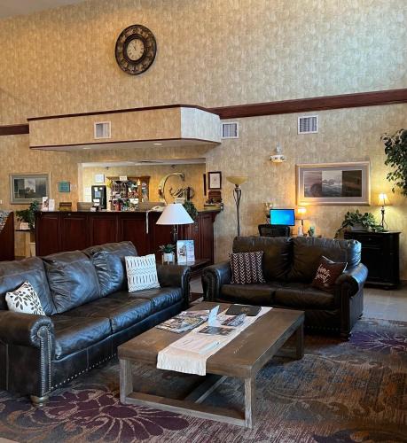 Becker Hotel | GrandStay Hotel & Suites Becker