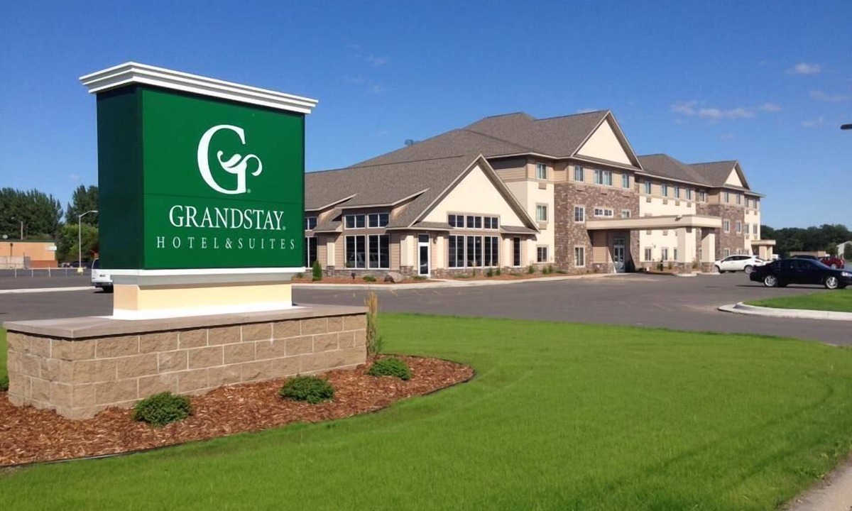 Thief River Falls Hotel | Grandstay Hotel Suites Thief River Falls