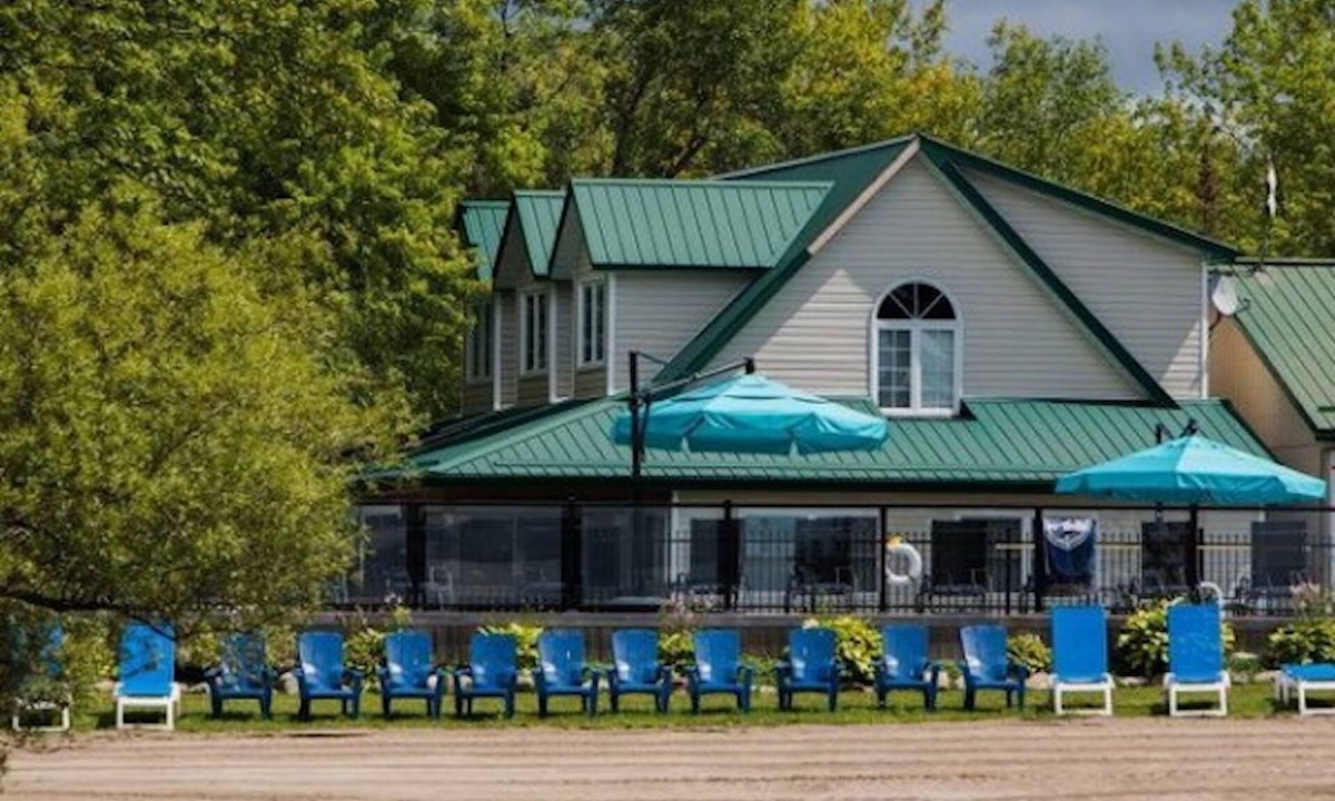 Campbellford Apartment | Great Blue Resorts - Woodland Estate