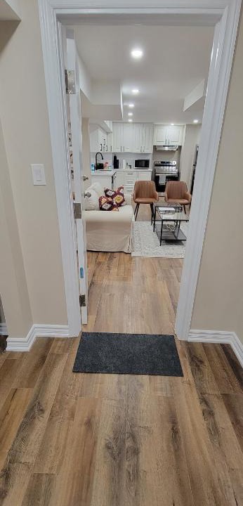 Whitby Apartment | Guest Suite in Whitby
