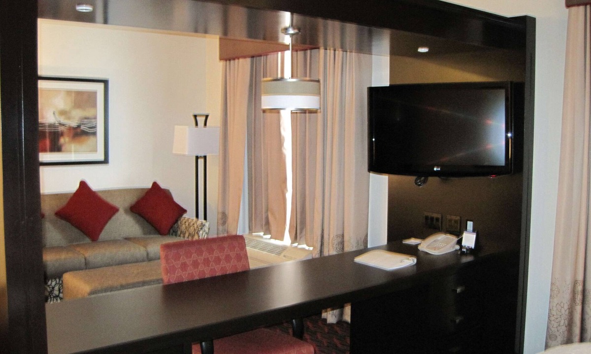 Fort Saskatchewan Hotel | Hampton Inn by Hilton Fort Saskatchewan