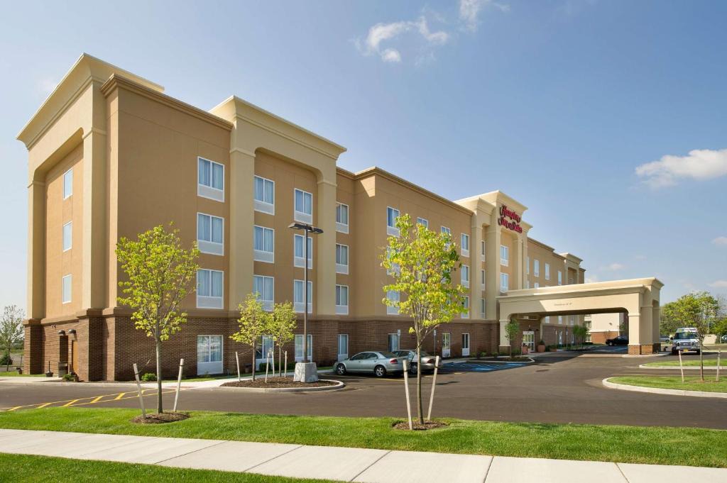 Cheektowaga Hotel | Hampton Inn & Suites - Buffalo Airport