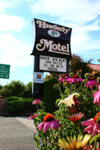 Manitoulin District Hotel | Hawberry Motel