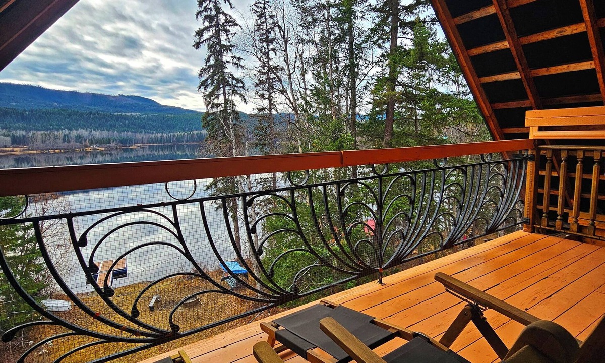 Eagle Creek Cabin | Hawkins Lakefront Cabin with Breathtaking Views