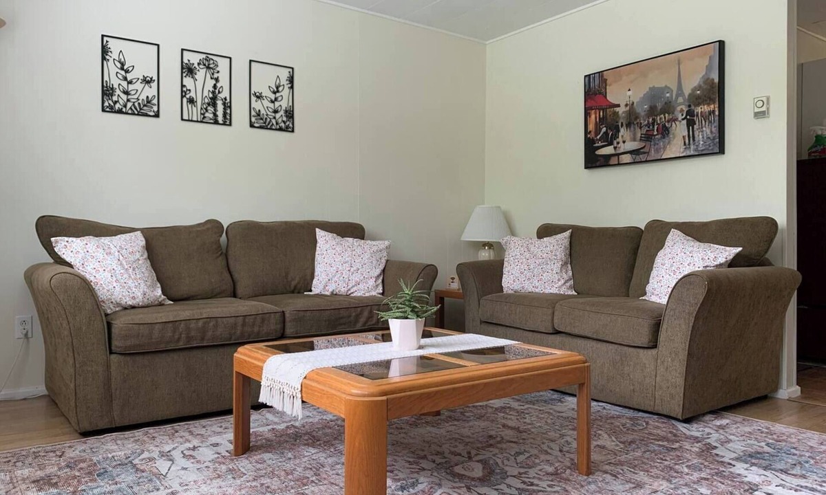 Coal Harbour Apartment | Hidden JEM Apartment-Hotel - Spacious Home Away From Home