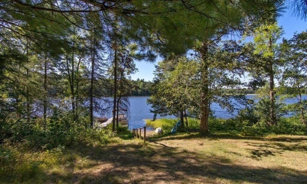 Emily Cabin | Hidden Pines Lakefront Family Home with WIFI only 2.5 hours from the Twin Cities