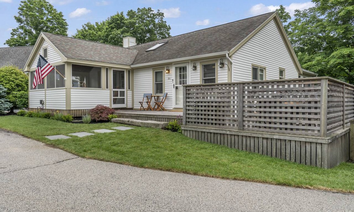 Ogunquit Condo | High Tide Cottage is located in town and just steps from Ogunquit Beach!