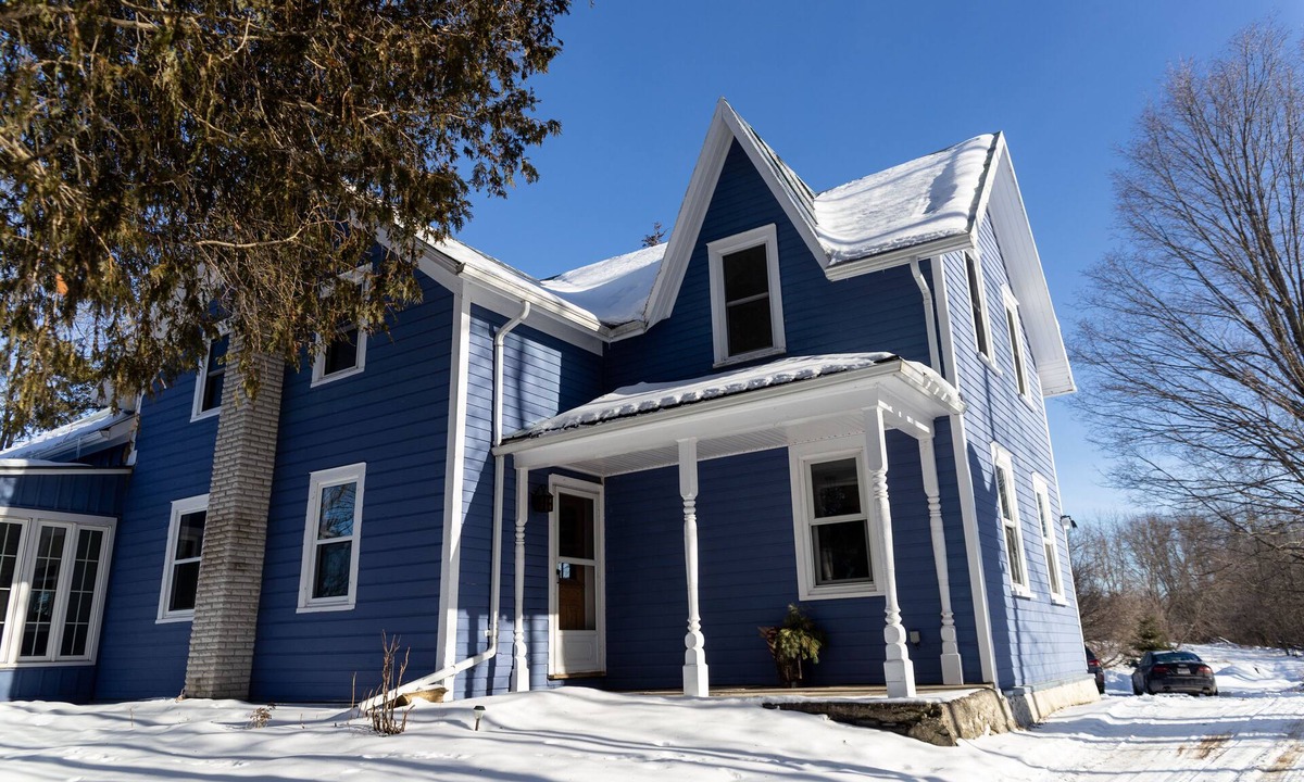 Stone Mills House | Historic Farmhouse - Spacious Country Getaway