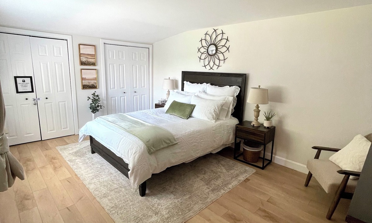 Tweed Cottage | Historic Waterfront Haven in Tweed