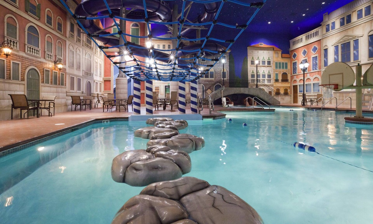 Maple Grove Hotel | Holiday Inn Hotel & Suites Maple Grove Nw Mpls-Arbor Lks by IHG