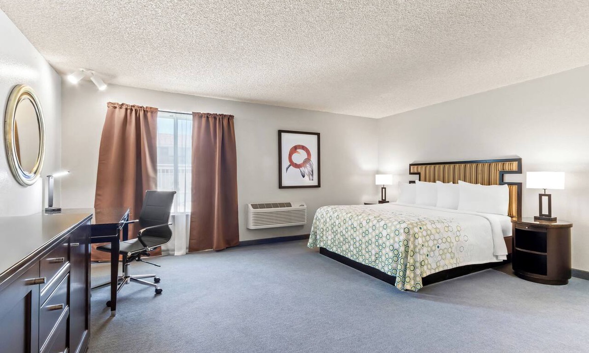 Ridgecrest Hotel | HomeTowne Studios by Red Roof Ridgecrest