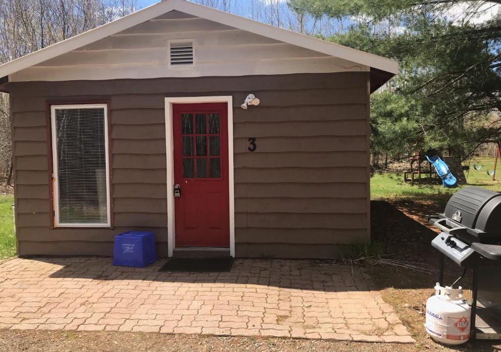 Madawaska Valley Bed & Breakfast | Hush Lodge and Cottages