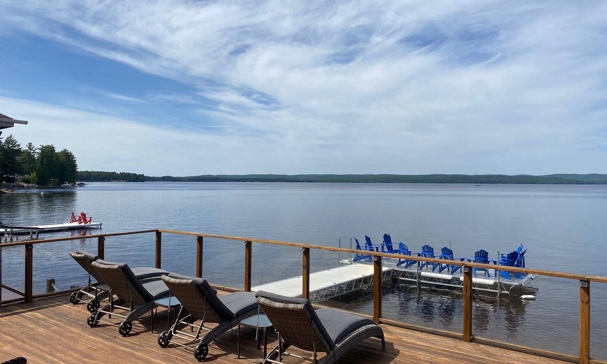 Killaloe Cottage | Incredible views, ample amenities & cozy atmosphere