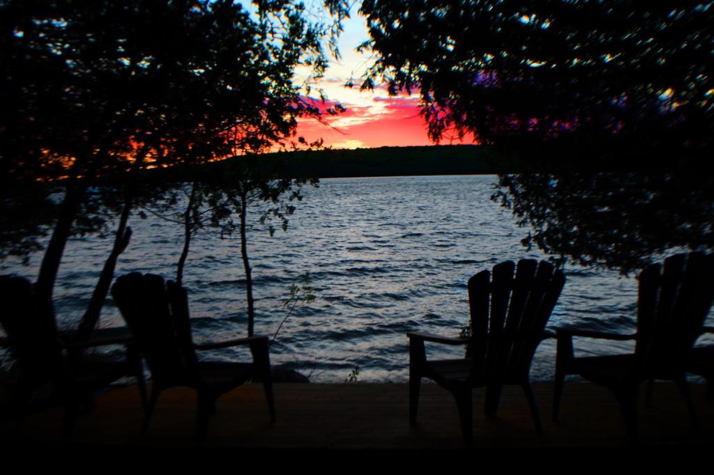 Manitoulin District House | Jannah's Cottages-Brown cottage