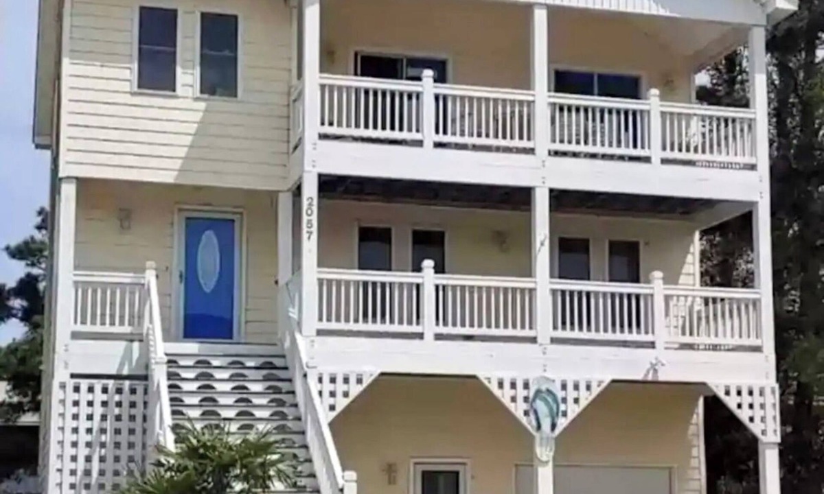 Colington House | Kitty Hawk Bay Home in Kill Devil Hills, Outer Banks NC, with Bay View