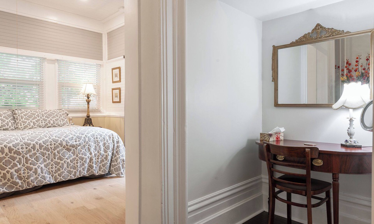 Stratford Apartment | La Grande Chambre Stone Maiden Inn