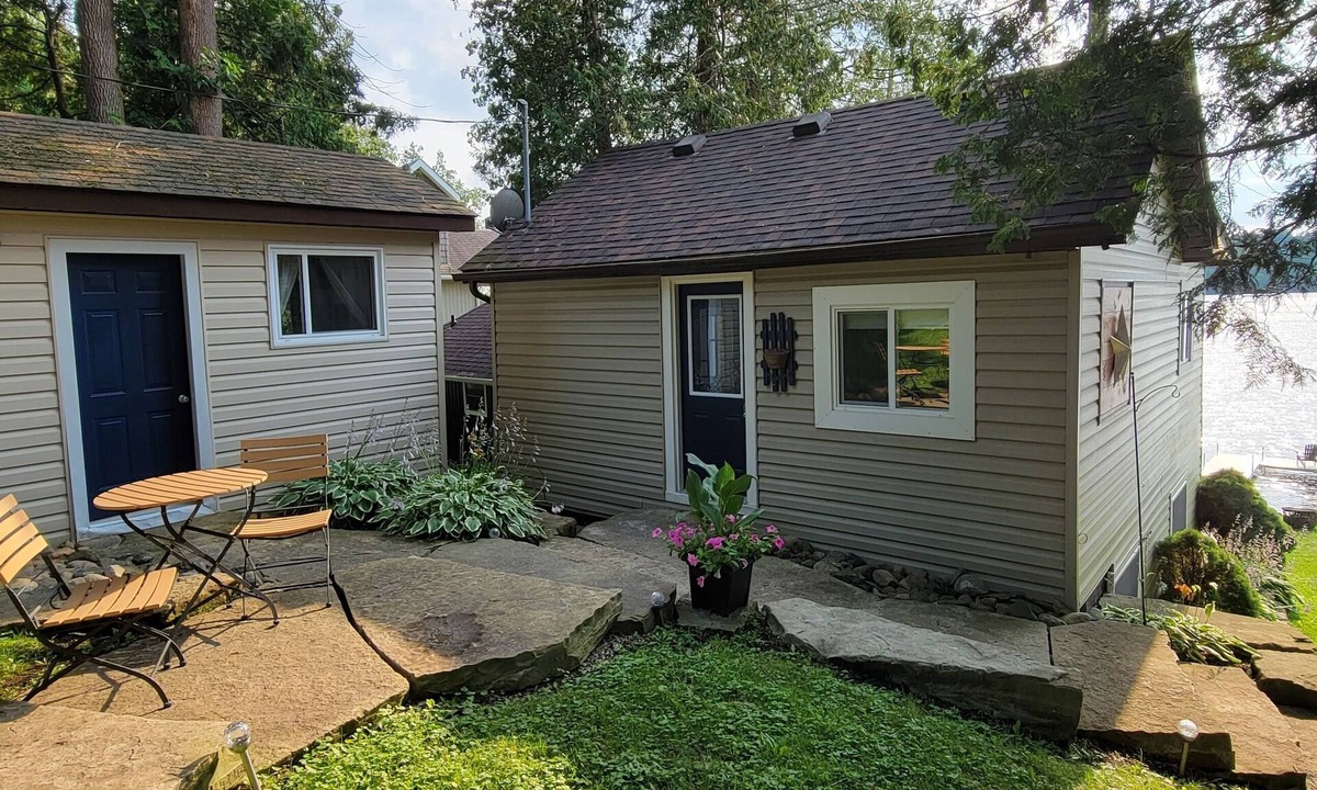 Havelock-Belmont-Methuen Cottage | Lake Front Cottage On Beautiful Belmont Lake