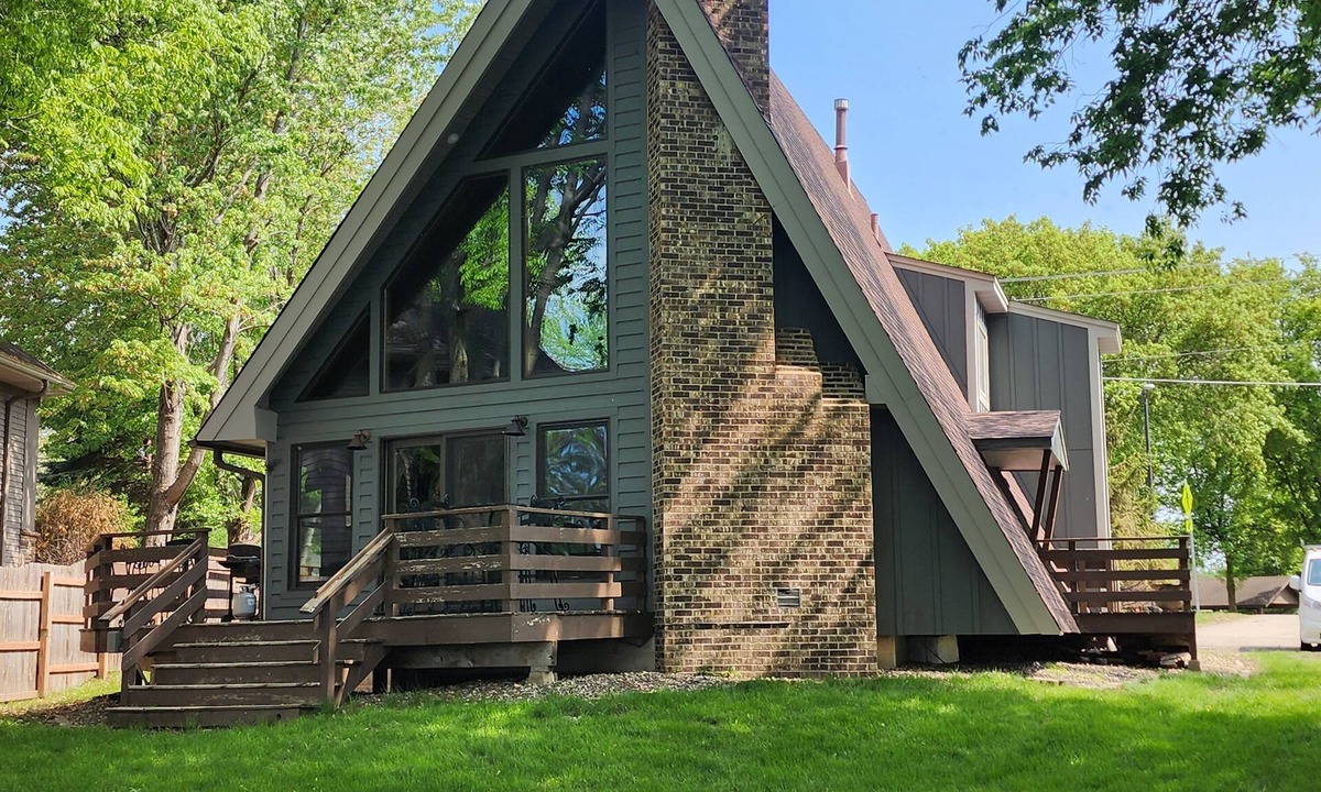 Prior Lake House | Lake Home for Family Gathering
