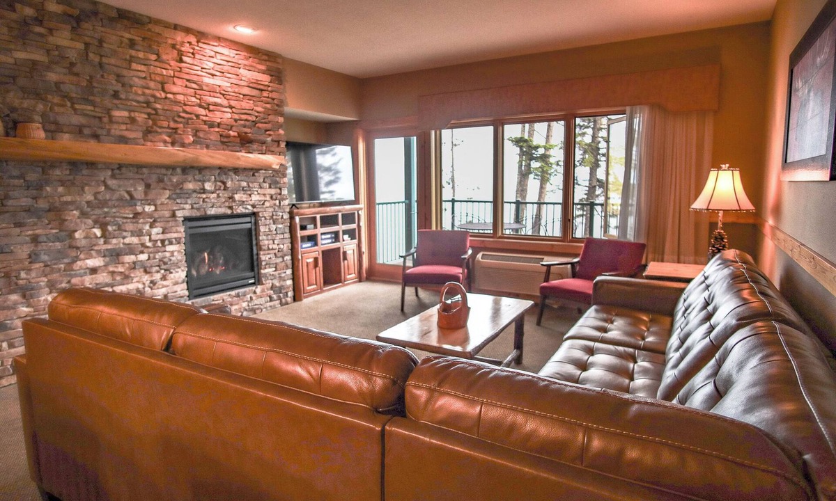 Two Harbors Condo | Lakefront Condo: Pool, Hot Tub, Sauna, Fireplaces, Deck