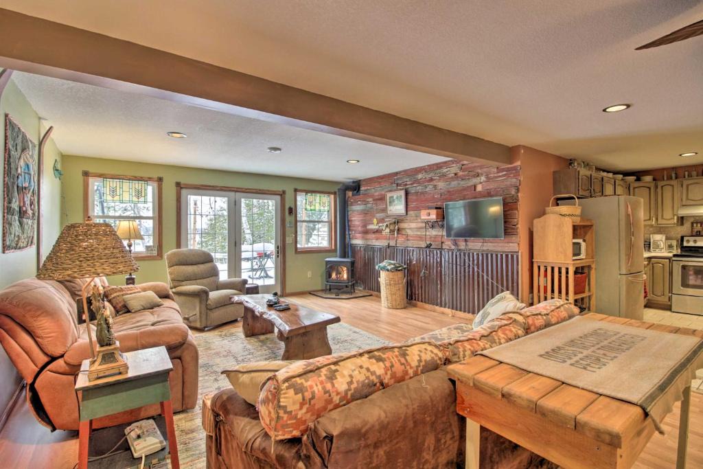 Deer River Apartment | Lakefront Deer River Apt with Dock, Fire Pit and Patio