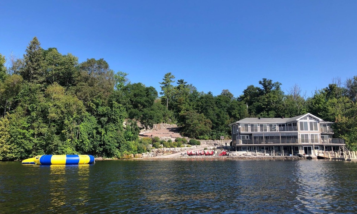 Bobcaygeon Cottage | Lakefront Getaway just steps to the water, with games, docks, kayaks, and more!