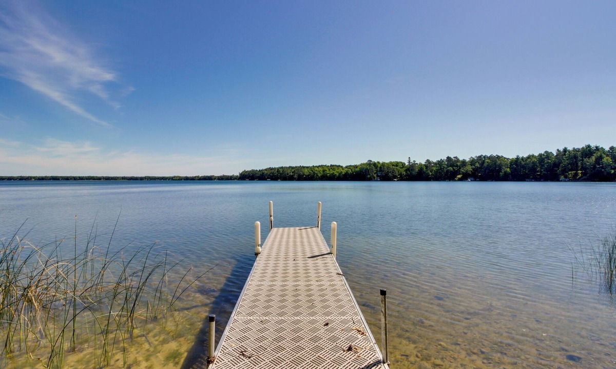 Emily Cabin | Lakefront Minnesota Escape w/Fire Pit & Boat Dock