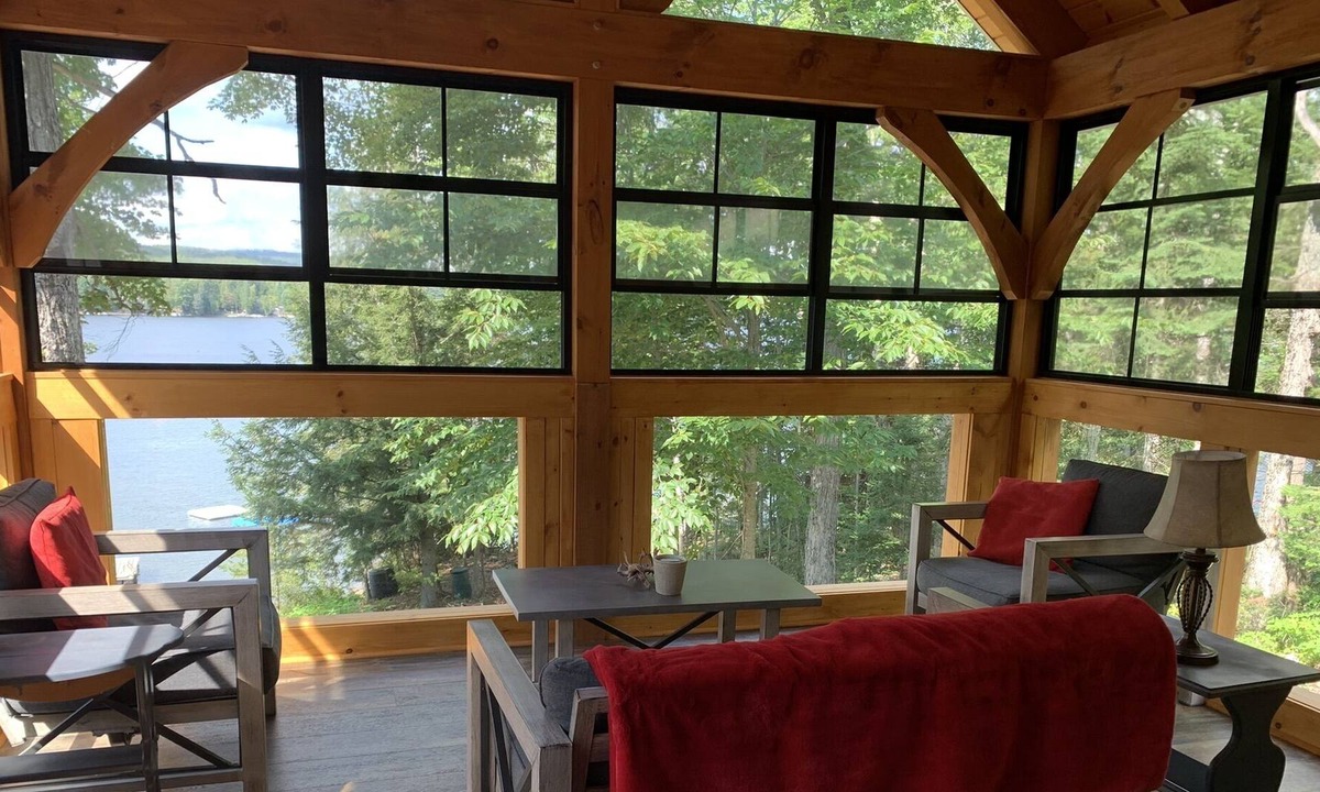 Dysart et al Cottage | Large Modern Elegant Year-Round Cottage Haliburton Lake with a Beautiful View