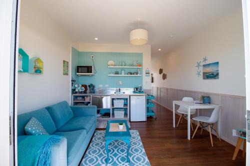 Leigh Hotel | Leigh Central