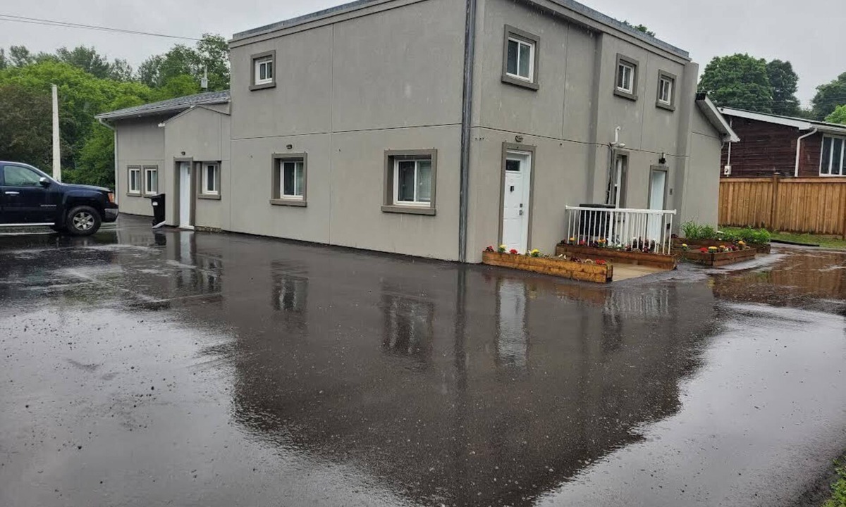 Waubaushene Apartment | Lovely 2-Bedroom Rental by Georgian Baynclose to national park, Tim Horton, LCBO