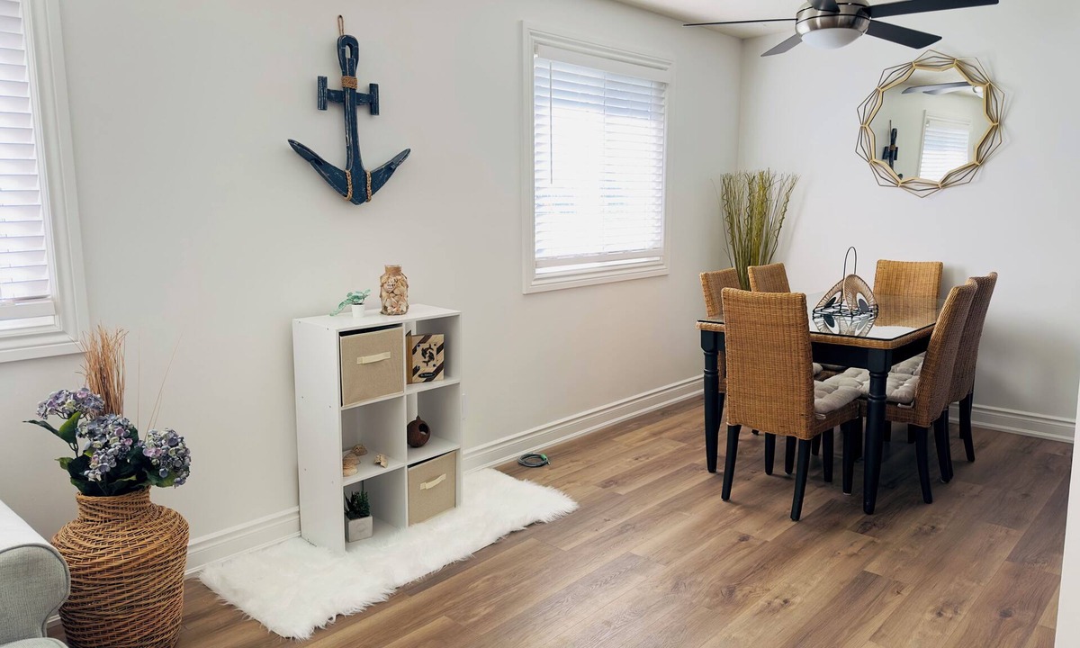 Port Dover Apartment | Lovely Beachside Oasis 2BD Unit in Port Dover